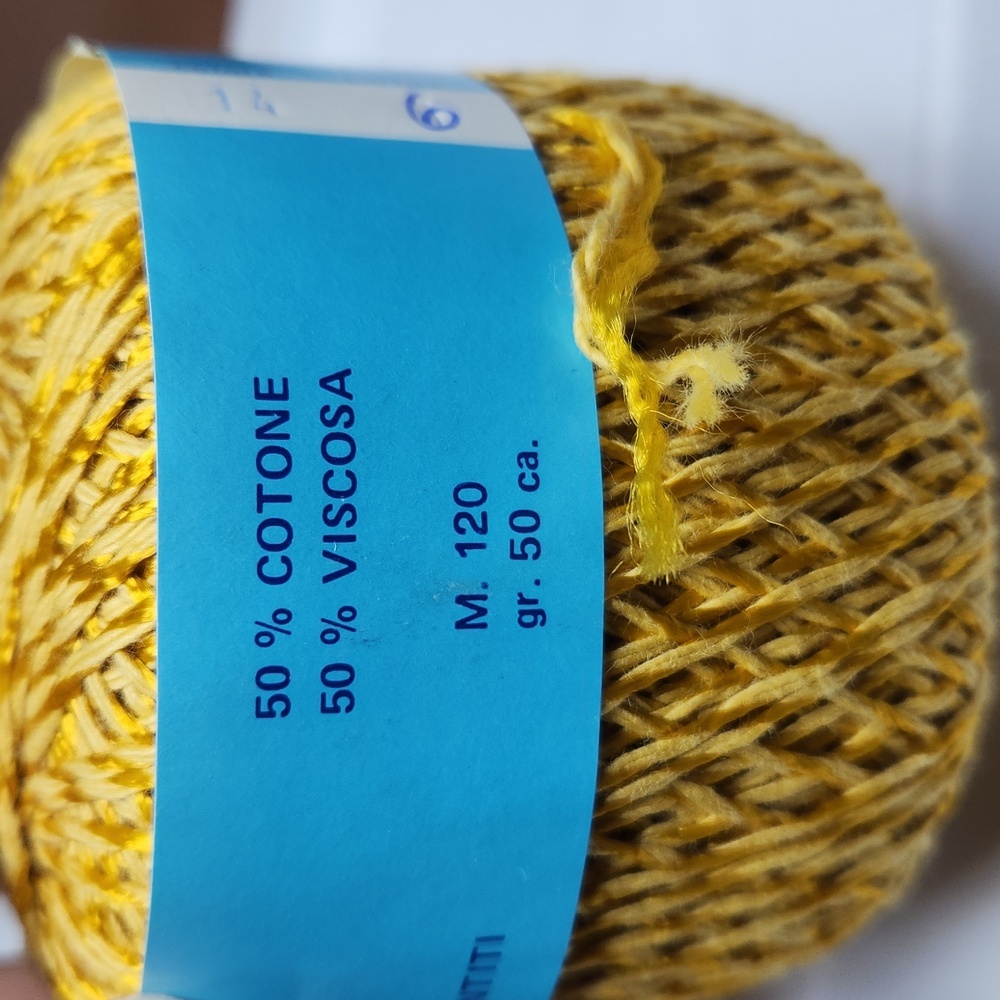 Brasil Gold / Yellow Yarn - Picture 7 of 7